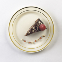 Elegant 7.5" White and Gold Plastic Round Plate- 120 Plates